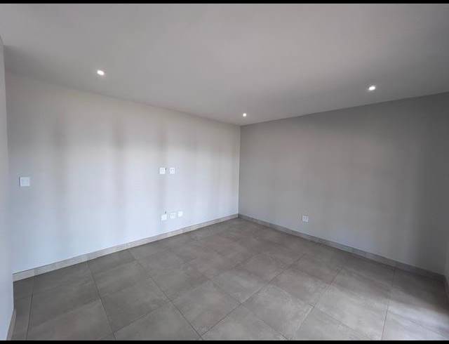 2 BEDROOM PROPERTY TO RENT IN FAERIE GLEN